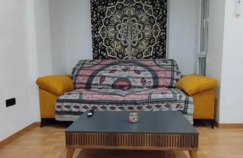 Pla del Bon Repos Apartment | MarqPlace beach free parking and AC
