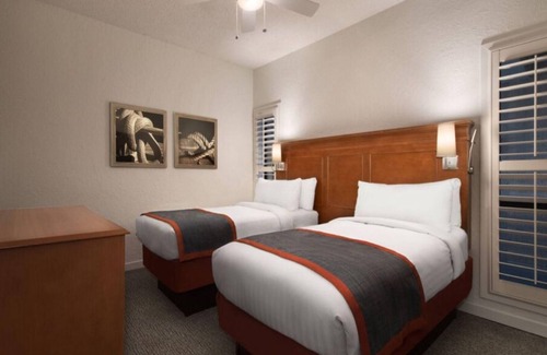 Sea Pines Resort | Marriott's Monarch at Sea Pines 2 Bedroom Garden View