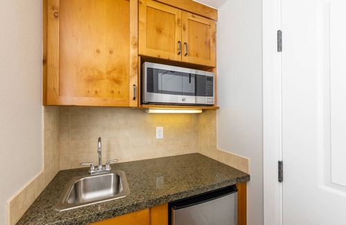 South Lake Tahoe Resort | Marriott's Timber Lodge - 3 Bedroom 3 Bath Snow Paradise Vacation!