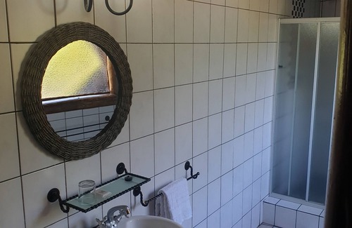 Kwambonambi Cabin | Marrob Lodge