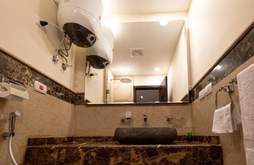 The 5th Settlement Apartment | Marron studios 1 new