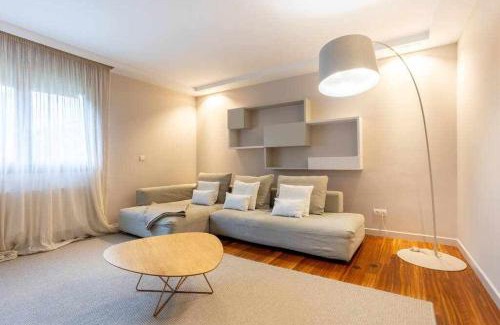 Bermeo House | Martin Deuna Etxea- Piso en zona residencial