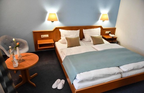Leinfelden-Echterdingen Hotel | Martins Klause Airport Messe Hotel
