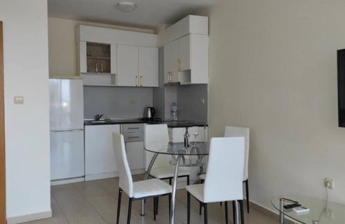 Sunny Beach Hotel | Marty's Beachfront Apartments