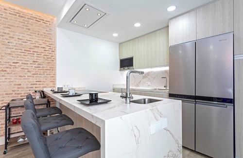Triana Apartment | Marvelous 2-bedroom Apartment With Terrace in Triana. Castilla II
