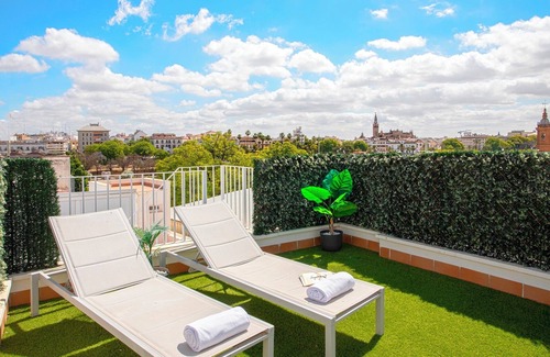 Triana Apartment | Marvelous Penthouse With 3 Terraces in Triana. Castilla III