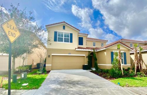 Loughman Villa | Marvelous Villa, South facing pool and hot tub, themed bedrooms near Disney