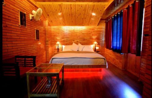 Mohal Hotel | MARY JANE Restobar