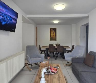 Kakopetria Apartment | Maryland River Liz