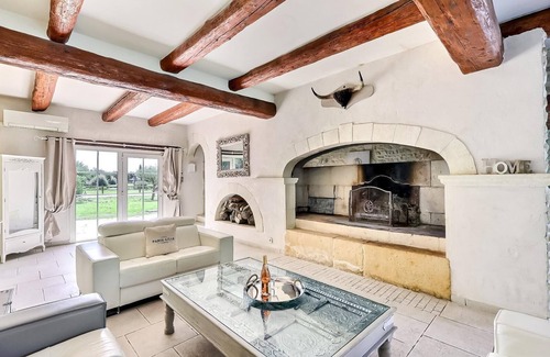 Saint-Gilles Other | Mas de la Palunette with swimming pool and air conditioning