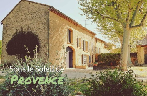 Camaret-sur-Aigues House | Mas des Peyrettes