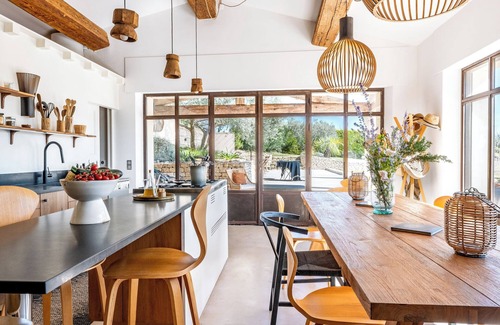 Caromb House | Mas Provençal amidst vineyards, heated swimming pool 19m x 6m, WIFI