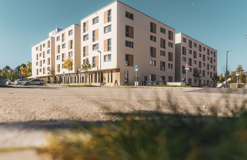 Munchen District Apartment | MASEVEN München Messe Dornach