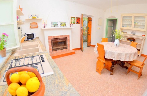 Massarosa Cottage | Massarosa Garden Cottage