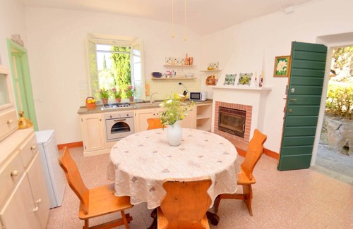 Massarosa Cottage | Massarosa Garden Cottage
