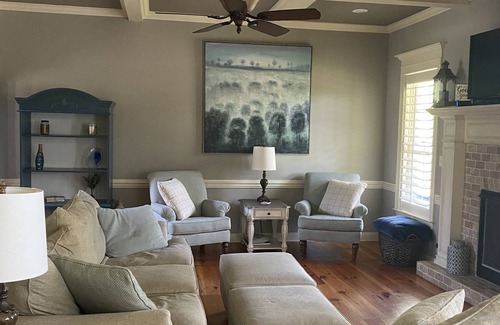 Appling House | Masters Golf Listing - Beautiful Home on 5 Acres and 20 acre lake