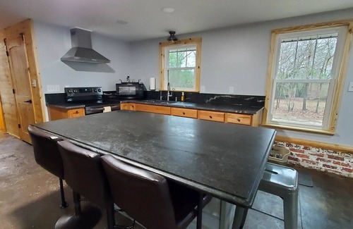 Matthews Cabin | Masters Rental. Charming cabin, dog friendly, close to Augusta/Ft Gordon.