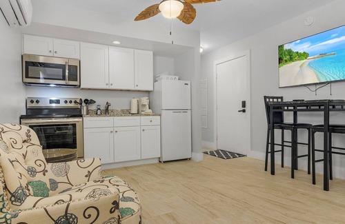 Matlacha Isles-Matlacha Shores Hotel | Matlacha on Shoreview