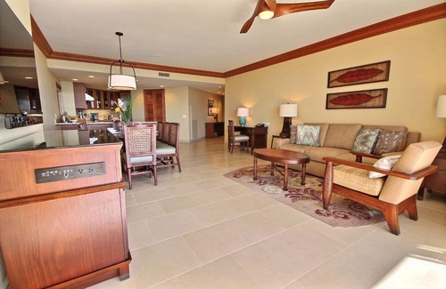 Kaanapali Villa | Maui Resort Rentals: Hyatt Residence Club – 3BR Oceanfront Lower Floor VIlla