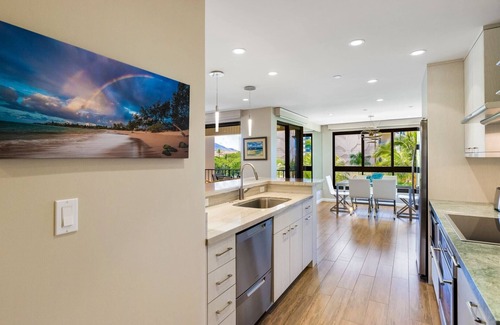 Kaanapali Condo | Maui Resort Rentals: Kaanapali Ali'i 362 - Elegantly Remodeled 6th Floor 2BR w/ Ocean AND Mountain Views!