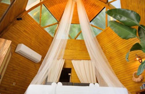 Yanik Hotel | Maui sapanca