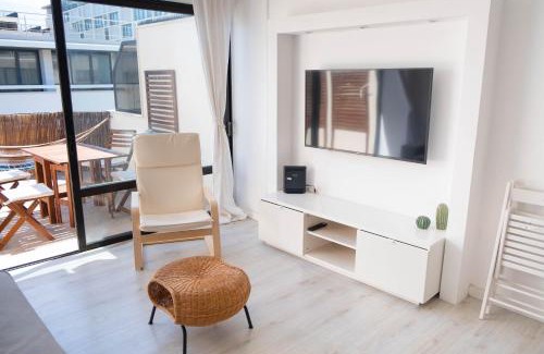 Costa de Caparica Apartment | Maui Surfer's House Sea view Caparica Beach House