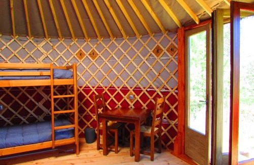 Saint-Georges-des-Hurtieres Other | Maurienne Outdoor - Nuit insolite en Yourte en Savoie