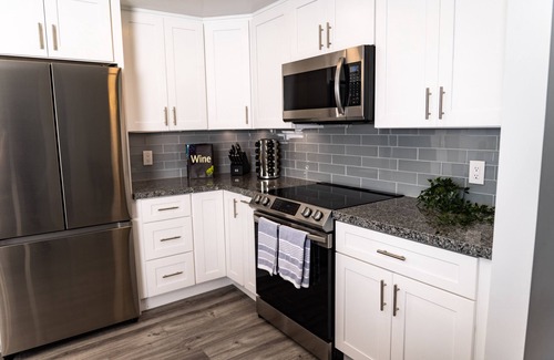 Coronado Condo | Maven's Haven - newly renovated, steps from Hotel Del, pacific ocean and beaches