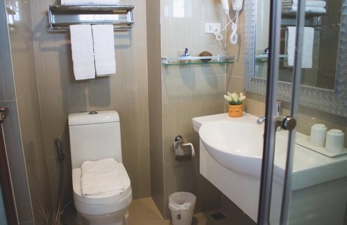 Din Daeng Hotel | Maverick Ratchada Hotel