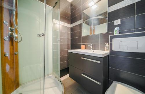 Les Angles Apartment | Max