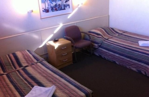 Mayfield West Hotel | Mayfield Motel