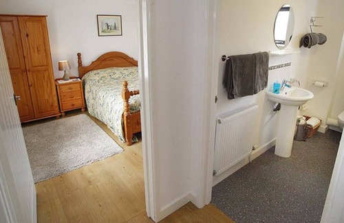Cowbridge House | Maytree Cottage in the beautiful Cowbridge