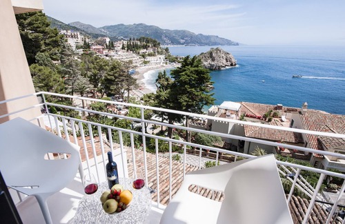 Mazzaro Apartment | Mazzarò Retreat by Wonderful Italy