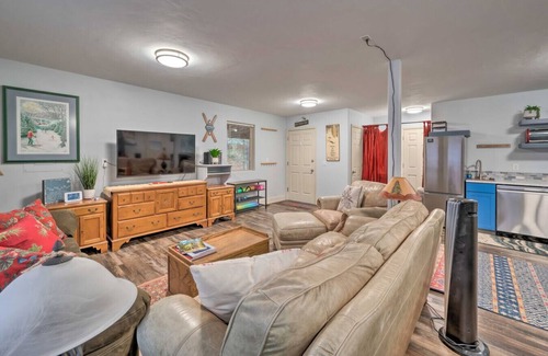McCall House | McCall's Cabin w/AC, Firepit, Hot Tub & Kayaks