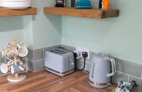 Broadstairs House | McEnroe Cottage - Heart of Town - Beach