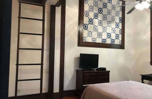 Charleston Bed & Breakfast | Mcgrady Inn