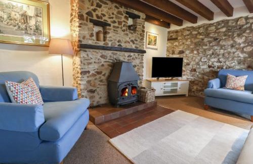 Honiton House | Meadow Cottage