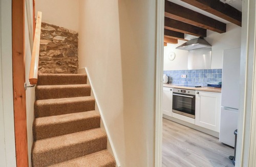 Honiton Cottage | MEADOW COTTAGE, pet friendly, character holiday cottage in Upottery
