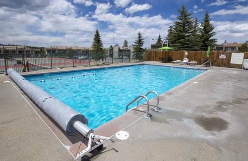Fraser Condo | Meadow Ridge Court 23-3 2 Bedroom Condo by Redawning