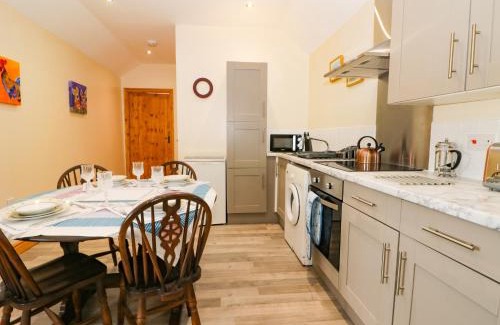 Tunstall House | Meadow View