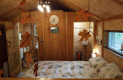 Corsham Bed & Breakfast | Meadowbrook Cottage B&B