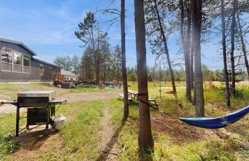 Fir Grove Estates House | Meadowpine Retreat