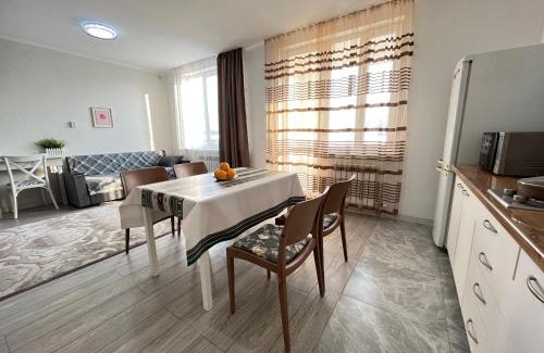 Almaty Apartment | MEDINAHOTELKZ, #545, 10 мин до арбата, HALAL