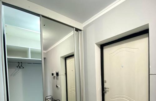 Almaty Apartment | MEDINAHOTELKZ, #75, вид на горы и закат, 15 мин до арбата, HALAL