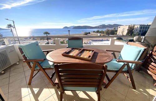 Anavyssos Apartment | MediTerra Stay Anavyssos Seaview