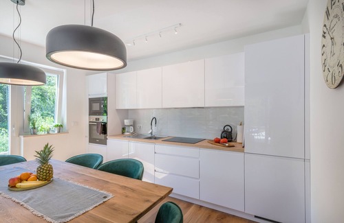 Rasa Villa | Mediterranean elegance just minutes from the beach
