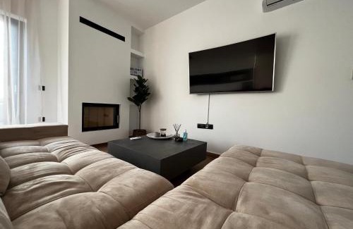 Agios Dimitrios Apartment | medusa apartment in Agios Dimitrios