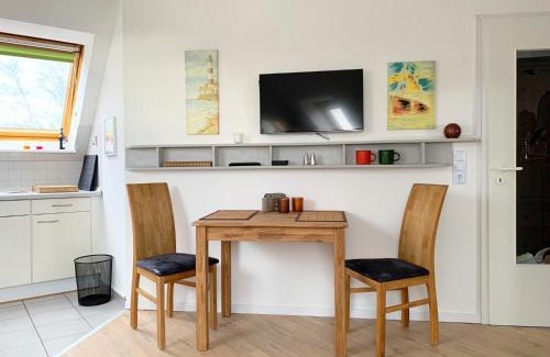 Lemkenhafen Apartment | "Meer Natur Blick" in Neujellingsdorf