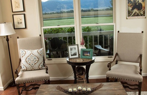Bozeman House | Meet Me in Montana! Great for Family Reunions and Wedding Parties