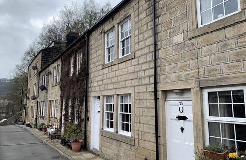 Wadsworth House | MEG'S DEN, pet friendly, character holiday cottage in Hebden Bridge
